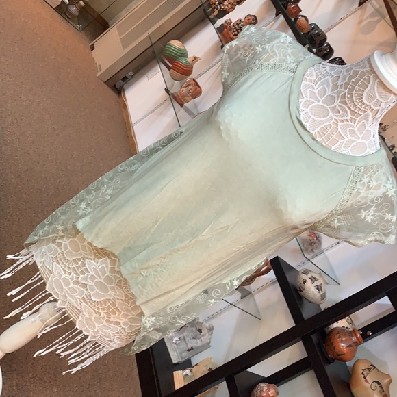 Gorgeous POL tee shirt with lace detail❤️❤… - Picture 4 of 11